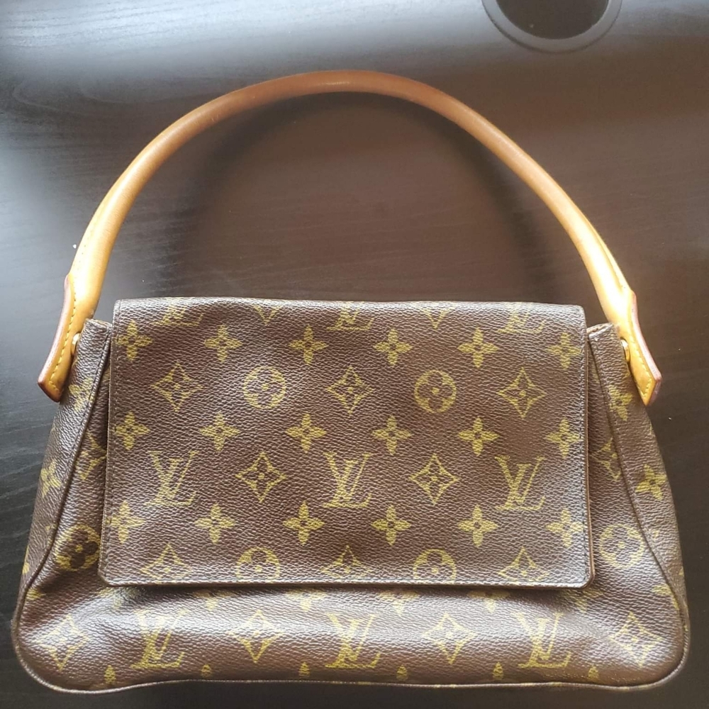 Louis vuitton shoulder bag